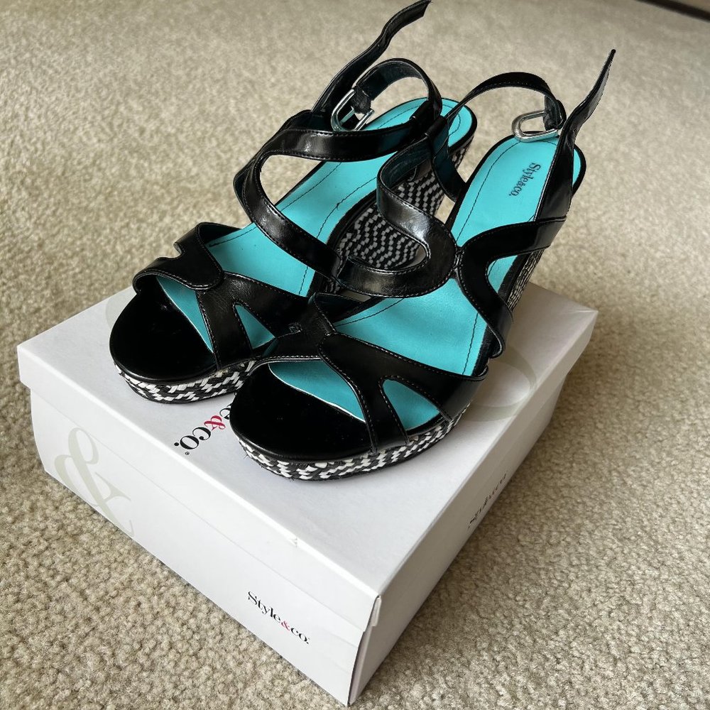 Style & Co. Basket Weave Wedges in Black & White 9.5
